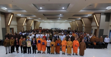 Ratusan Mahasiswa Ikuti Seminar Internasional, Promotion and Preservation of Buddhists Heritage