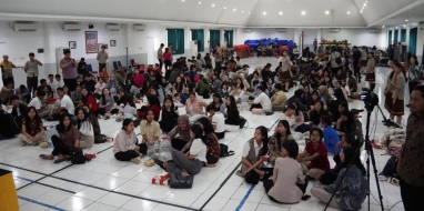 Ubah Sampah Jadi Manfaat, Bimas Buddha Gelar Edukasi Pembuatan Cairan Eco Enzyme