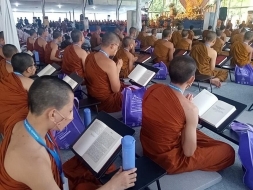 Indonesia Tipitaka Chanting untuk Mendalami Ajaran Buddha.