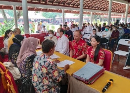 Forum Umat Buddha (FUB) Provinsi Banten Lakukan Pengukuhan 96 Pasangan Pengantin.